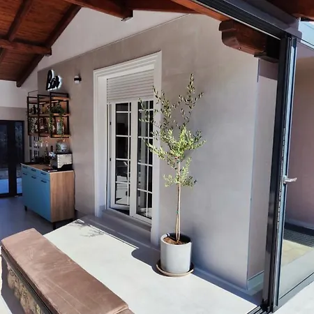 Luxury Nevena Pool&jacuzzi Villa *