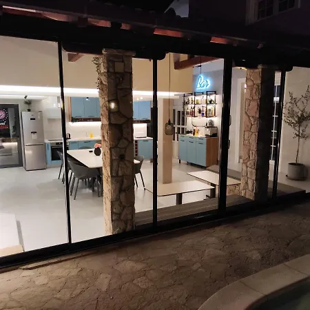 Luxury Nevena Pool&jacuzzi Villa